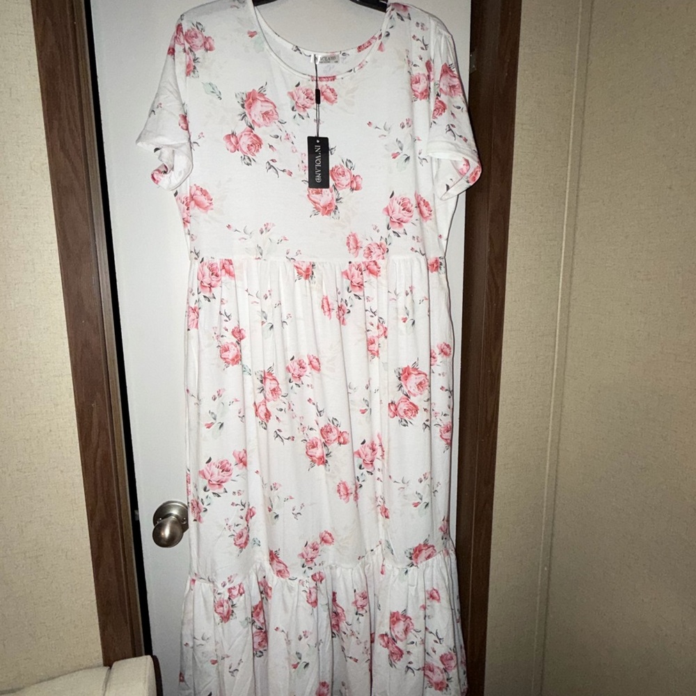 White Maxi Dress with Pink Floral Print - Short Sleeve